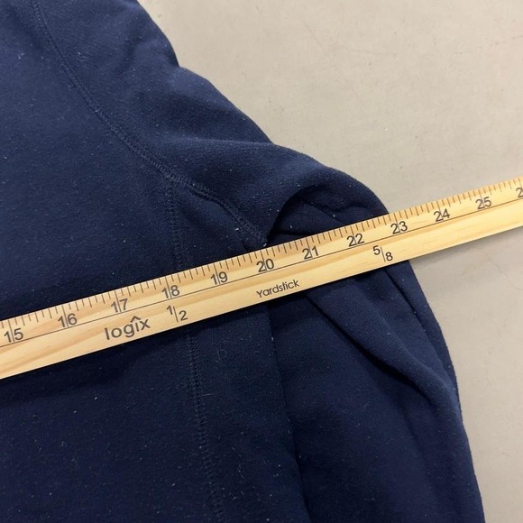 Vintage women's navy blue l.l. Bean zip up sweatshirt - Picture 4 of 6